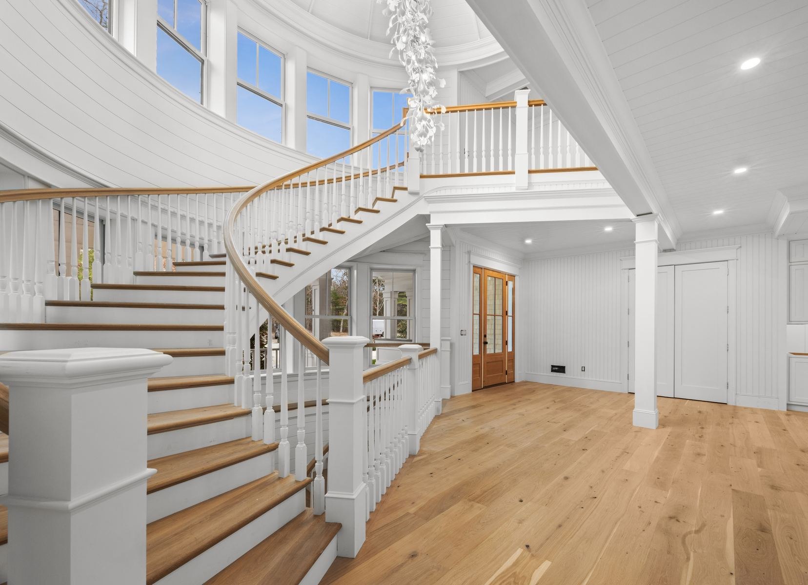 14 Trapps Pond Rd — The Morgan